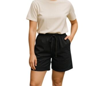 NORTHERN REFLECTIONS NWOT Bermuda Shorts Black Tied Pockets Coastal Grandma 14